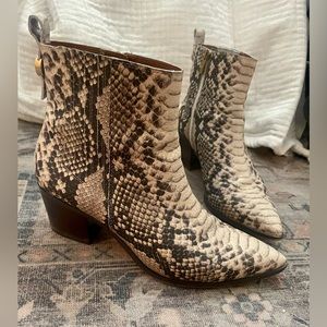 Franco Sarto Leather Block-Heel Western booties - Shay